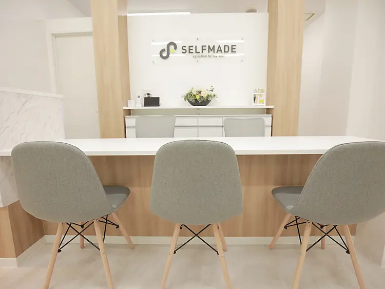セルフ脱毛サロン　SELFMADE日進香久山店の内観・外観2