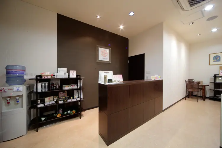 オレンジバナナ長岡アクロスプラザ店の内観・外観1