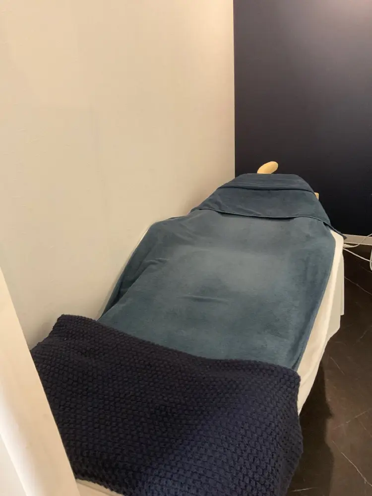 シャルトルズモア三宮店の内観・外観3