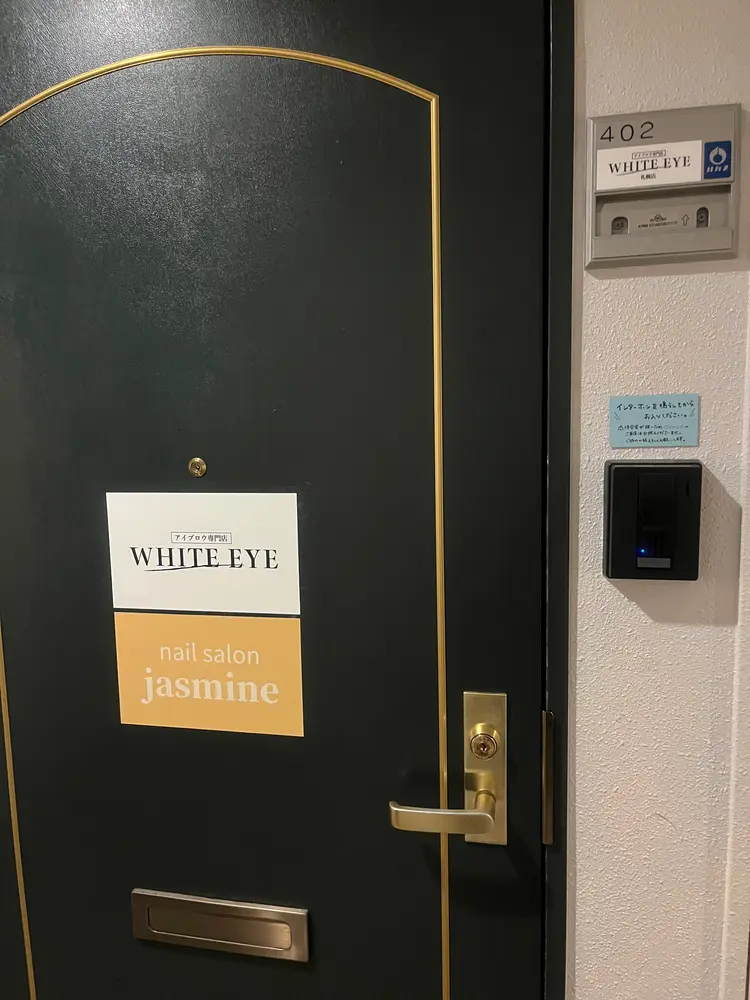 WHITE EYE札幌店の内観・外観3