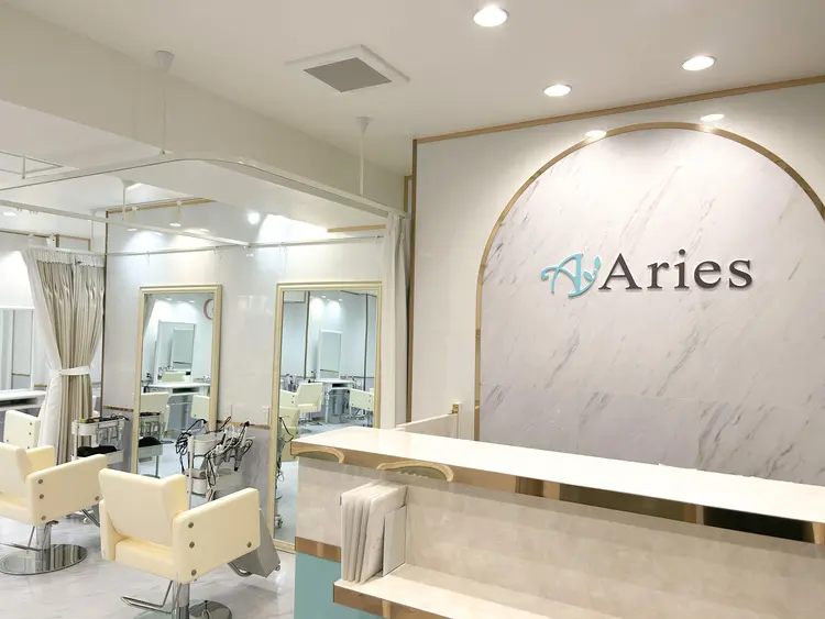 アリエス新宿東南口店の内観・外観1