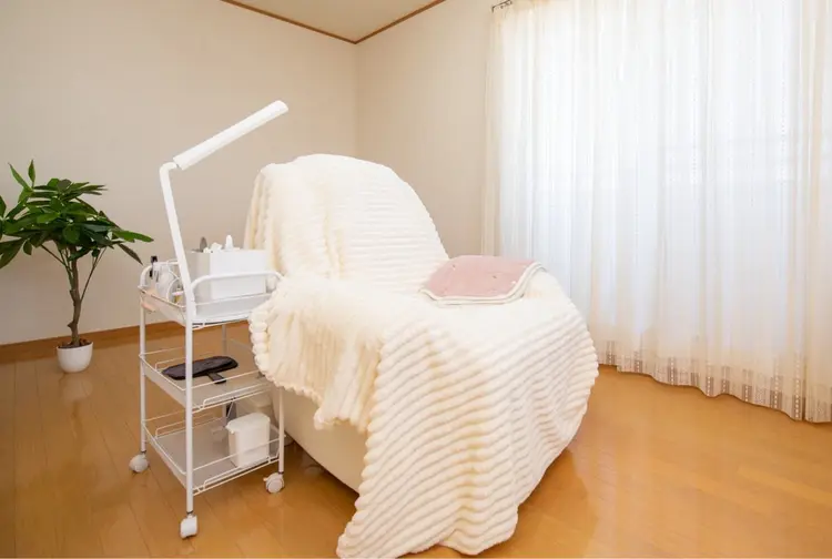 eyelash salon whomの画像