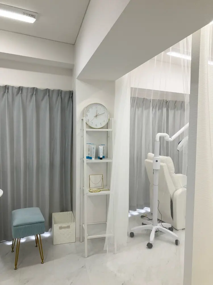 セルフホワイトニングサロンLUMINAの内観・外観2