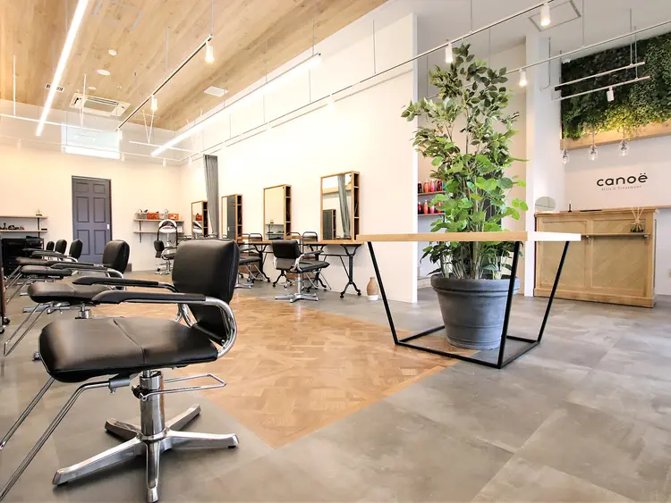 canoe 博多ミスト店【カノエ】の内観・外観1
