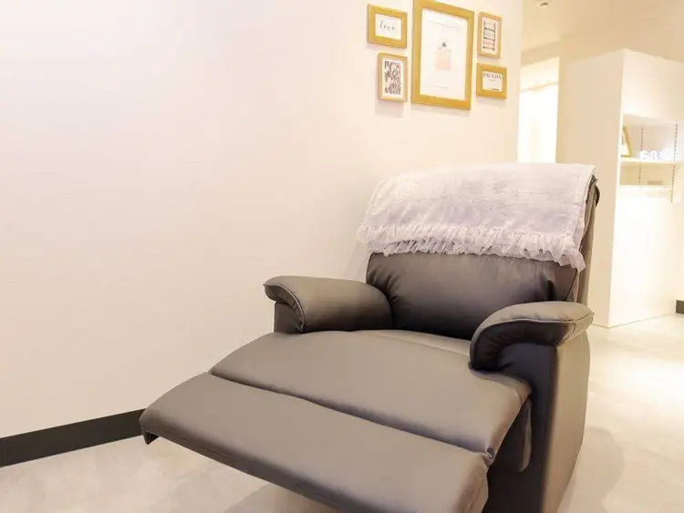 FOXY LASH -the beauty-大阪梅田本店の内観・外観1