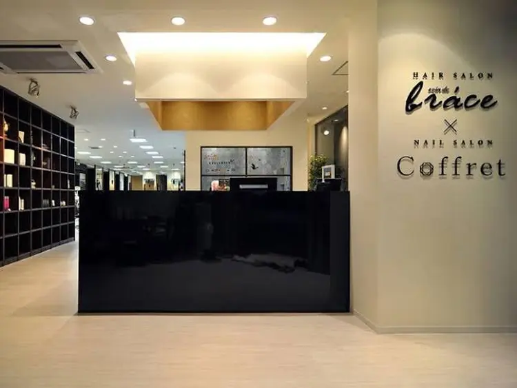 lash & brow PORTE269の内観・外観2