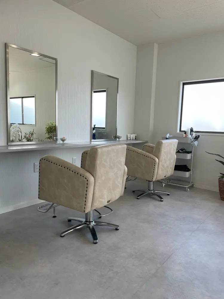 hair salon VEILの内観・外観2