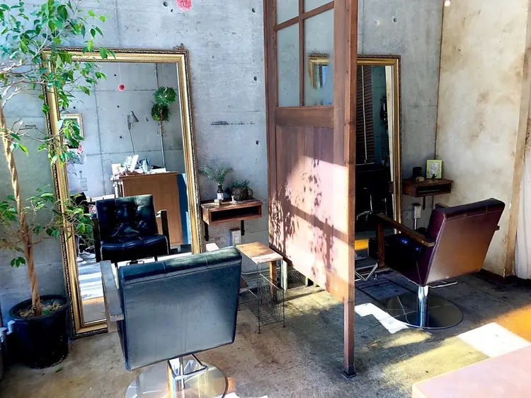 cadre新小岩南口店の内観・外観1