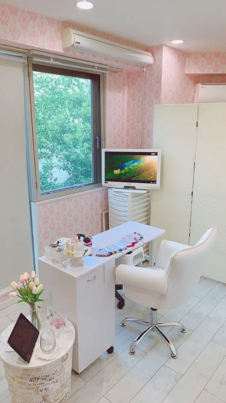 bebe nailの内観・外観1