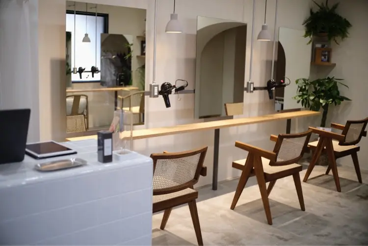 simの内観・外観2