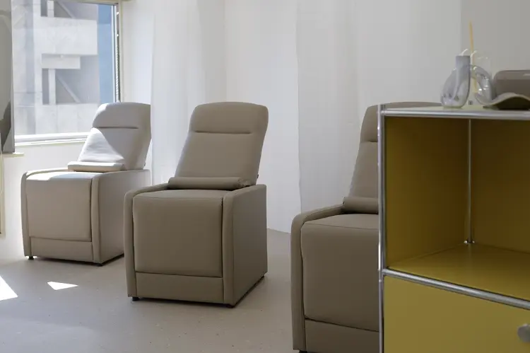 She's nailの内観・外観1