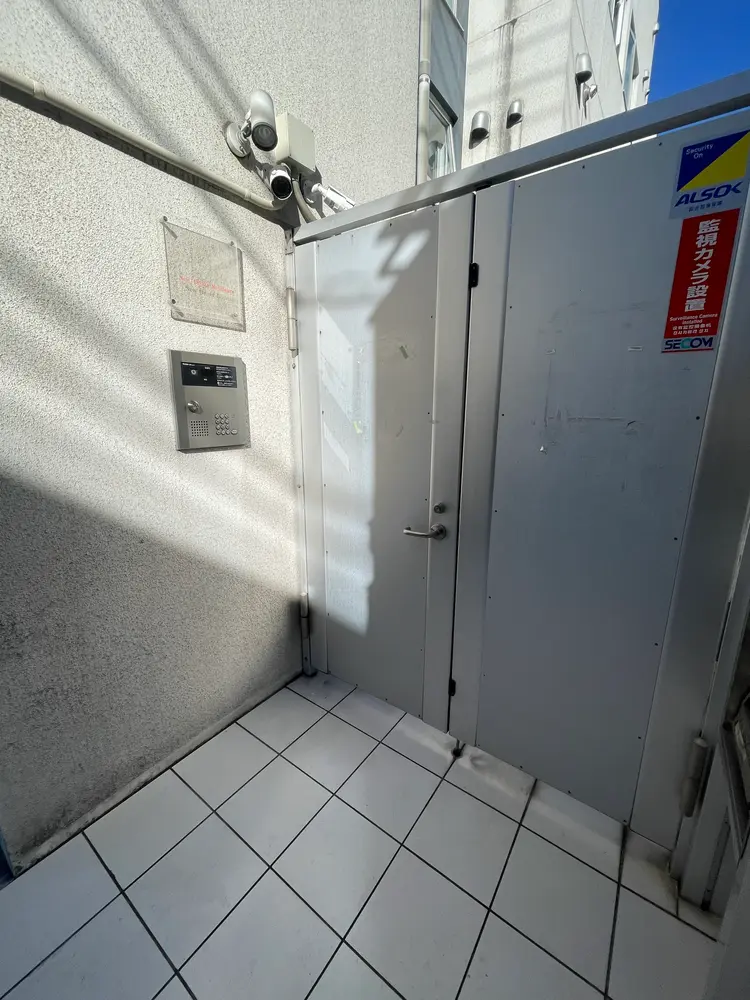 trojaの内観・外観1