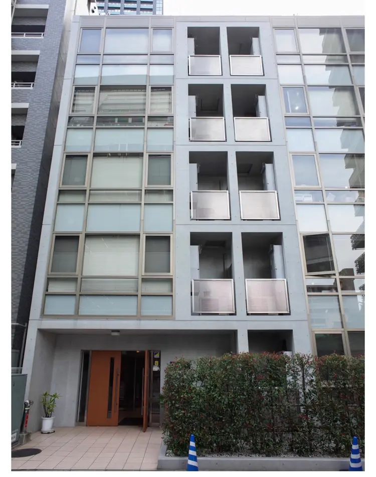 nail spikeの内観・外観2