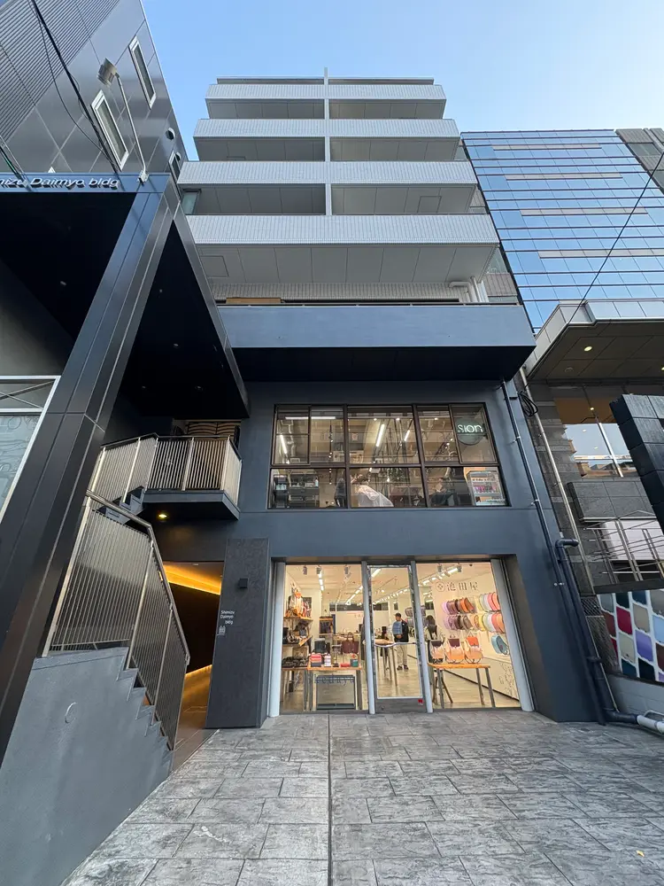 Mermaid Nailの内観・外観2