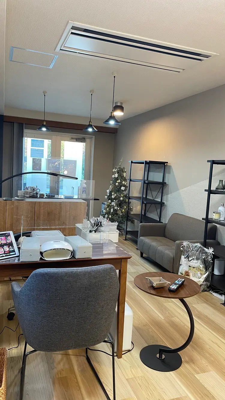 soLnailの内観・外観2