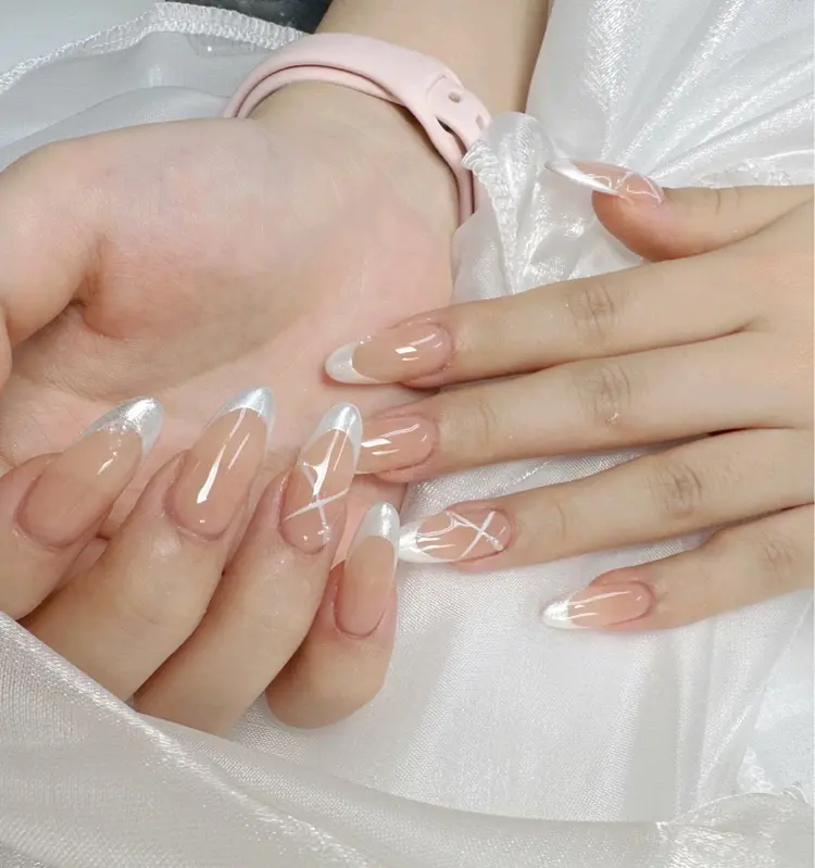 恋ネイルサロン￼の内観・外観2