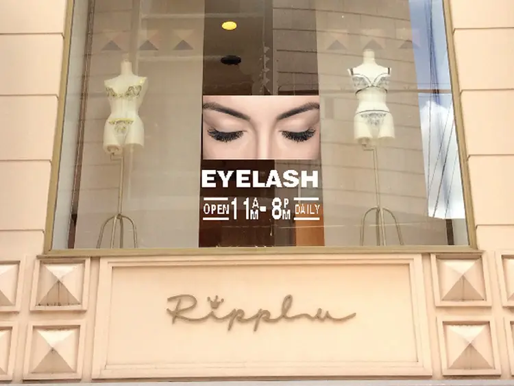 アイラッシュリップルの内観・外観1