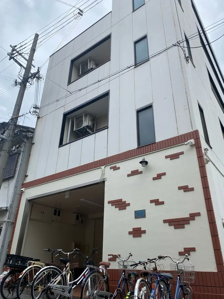 Rebioの内観・外観1