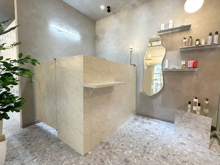 Zina パシフィーク天神 髪質改善&トリートメントの内観・外観2