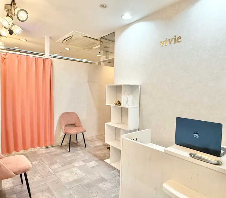 小顔矯正サロン　vivie【ヴィヴィー】の内観・外観1