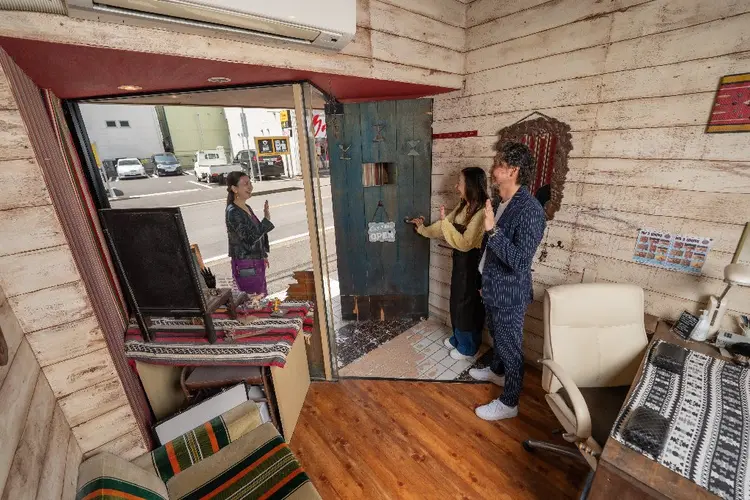 ウダズシェイプスの内観・外観3