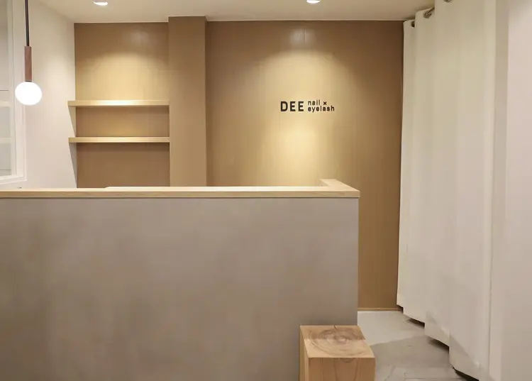 DEE nail×eyelash yabaの内観・外観1