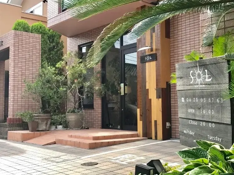 hair  salon SOLの内観・外観1