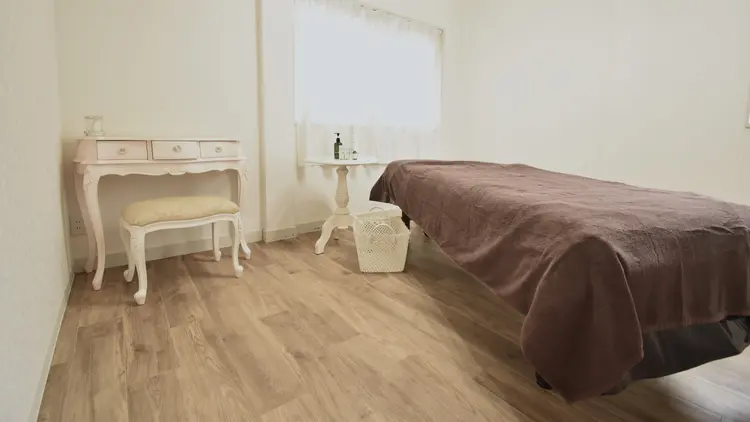 ハーブピーリング専門店エミルカ船橋店の内観・外観2