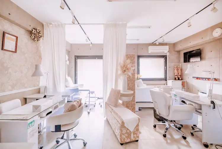 リアーナネイル  の内観・外観1