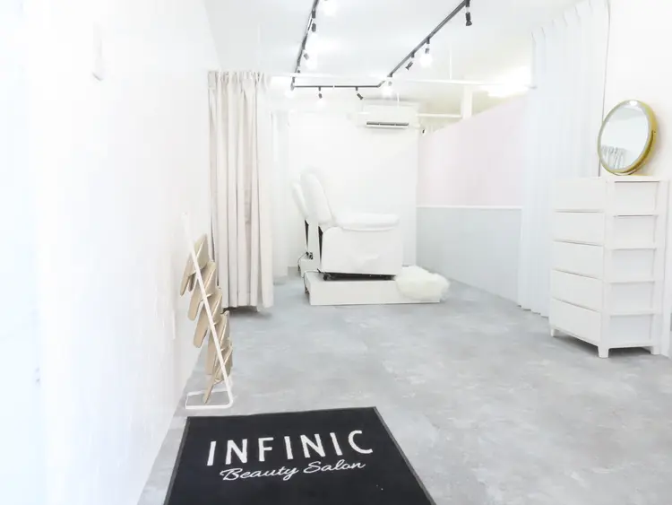 INFINIC 外苑前店の内観・外観2