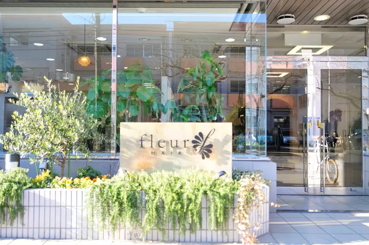 fleur HAIR 千葉店の内観・外観1