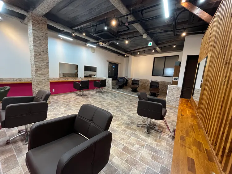 スターリバーの内観・外観2