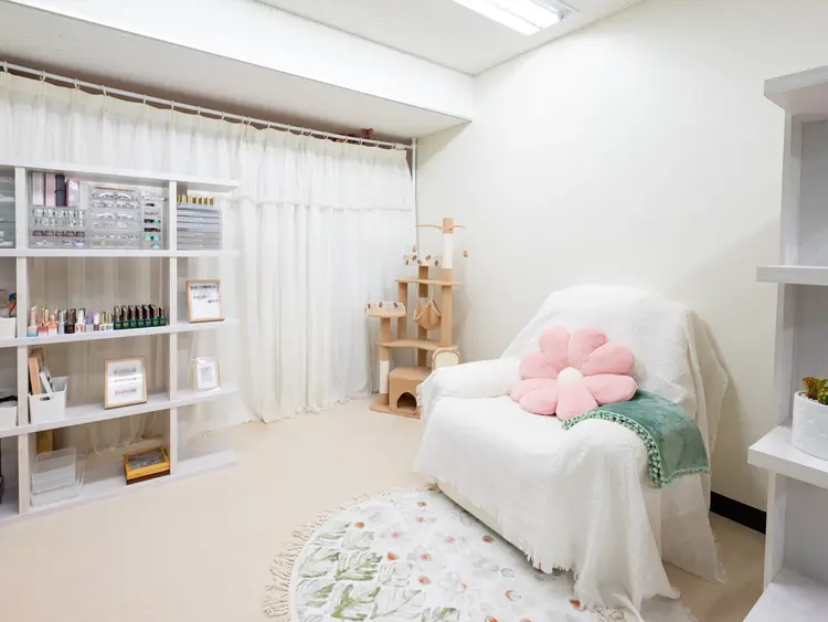 ALISA NAILの内観・外観2