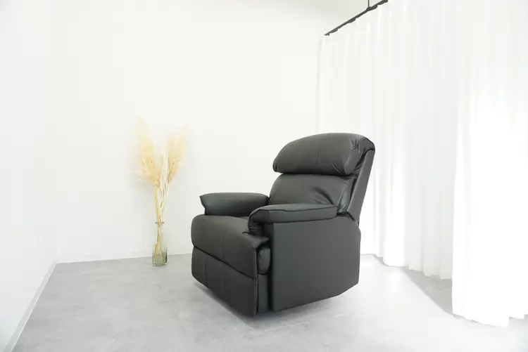 アイブロウサロン LUMICIA. -TOKYO- 福岡博多駅前店【眉毛専門店】の内観・外観1