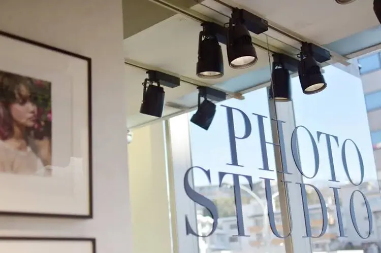 hair＆make earth 星ヶ丘店の内観・外観1