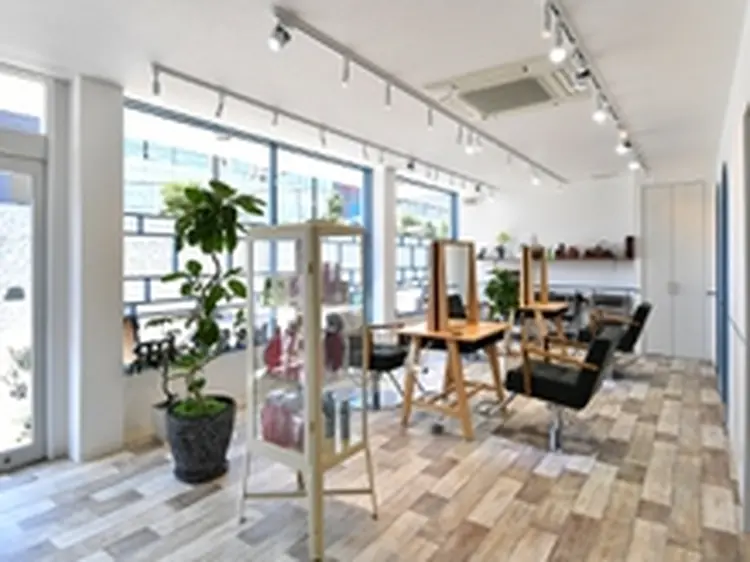 FRAMES【フレームス】の内観・外観2