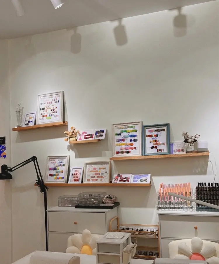 Niko nailsalon 高田馬場店の内観・外観2