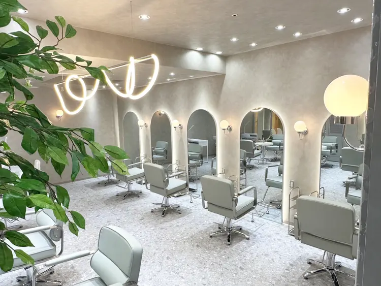 Zina パシフィーク天神 髪質改善&トリートメントの内観・外観1