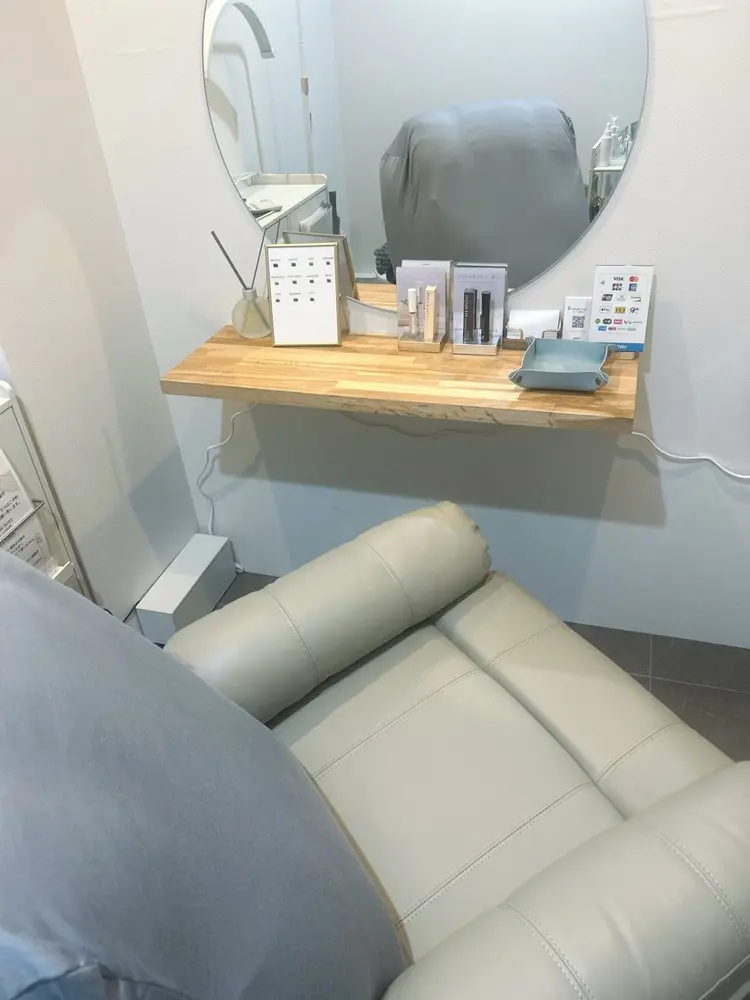 ecru.eyelash salonの内観・外観1