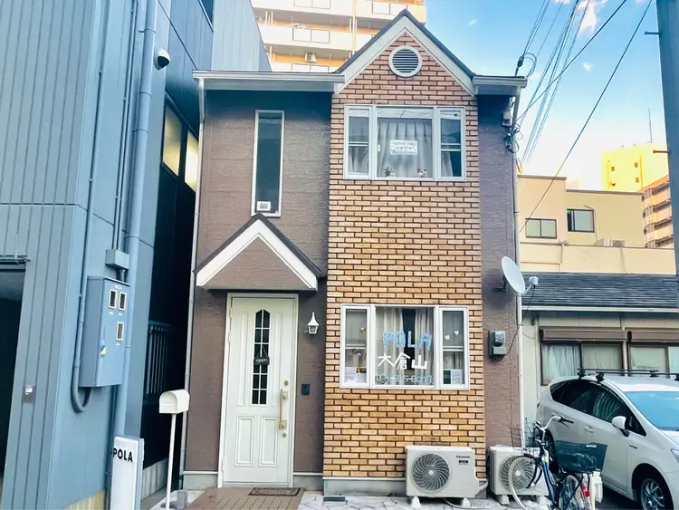 POLA大倉山店の内観・外観1