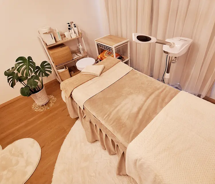 毛穴ケア専門サロン　ERINの内観・外観2