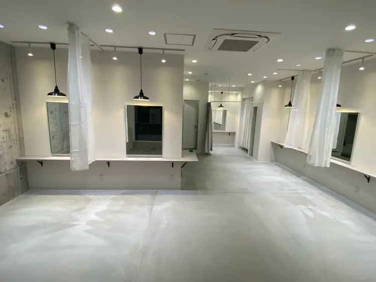 tre. トレの内観・外観2