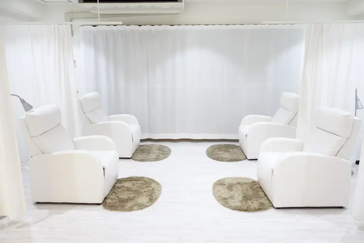 マツエク&まつげパーマ専門店　LUMINA名古屋栄店の内観・外観3