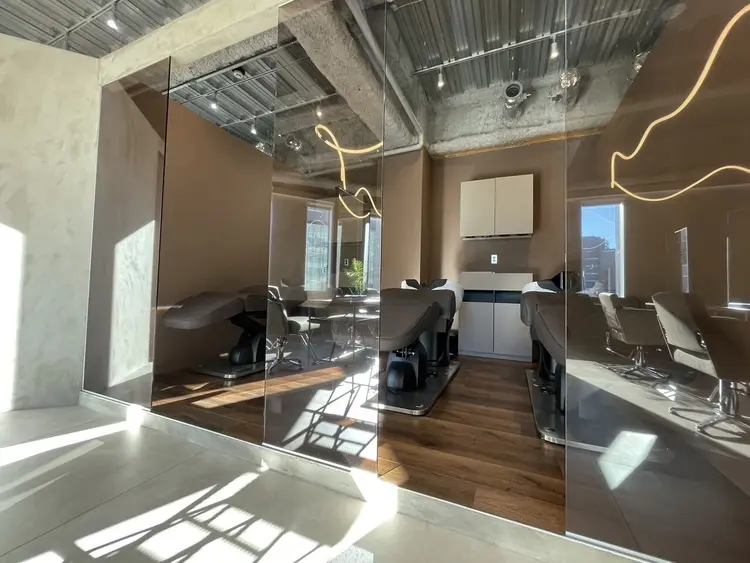 Zina 新宿 髪質改善&トリートメント&艶髪【ジーナ】の内観・外観2