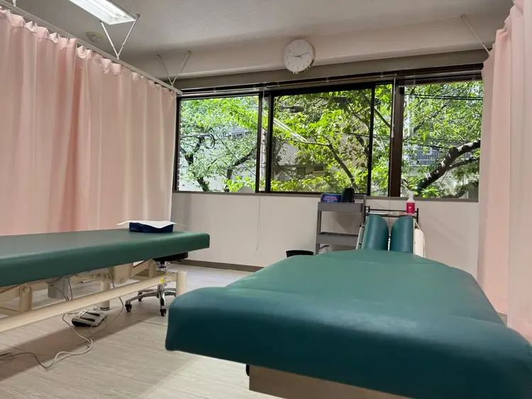 サクラサク鍼灸カイロプラクティック　日本橋茅場町院の内観・外観2