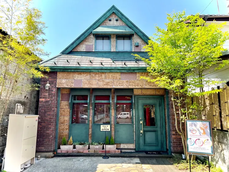 3primary colorsの内観・外観1