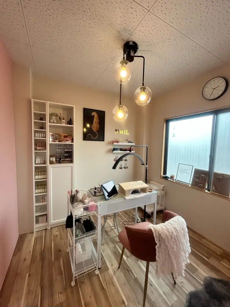 207nailの内観・外観1