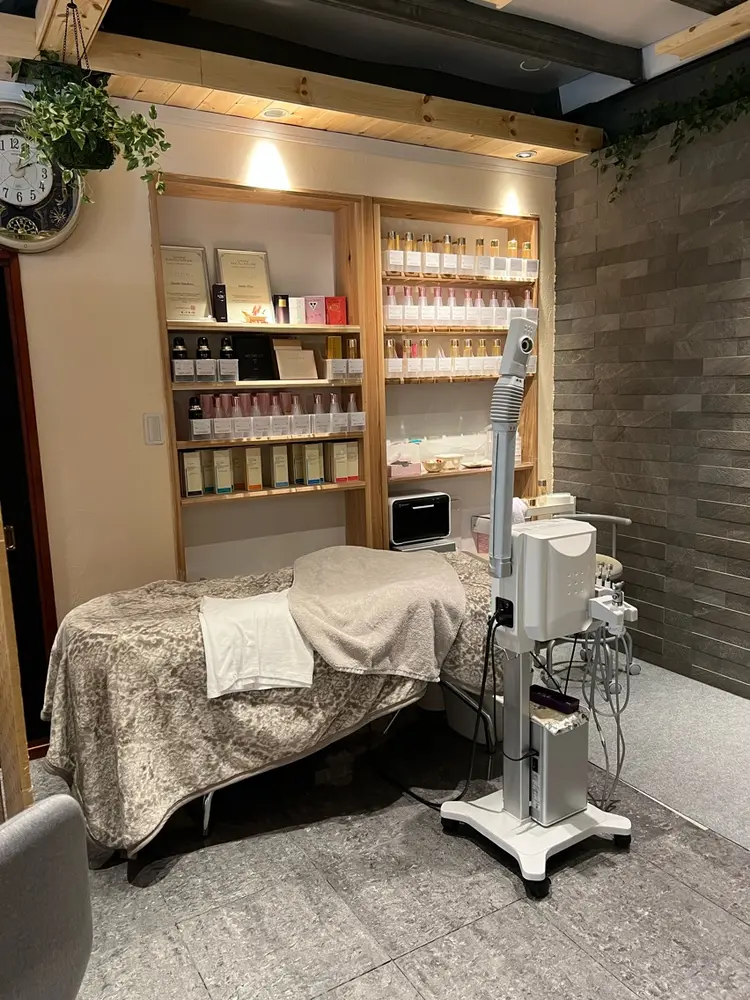 メナードフェイシャルサロン富田丘の内観・外観2