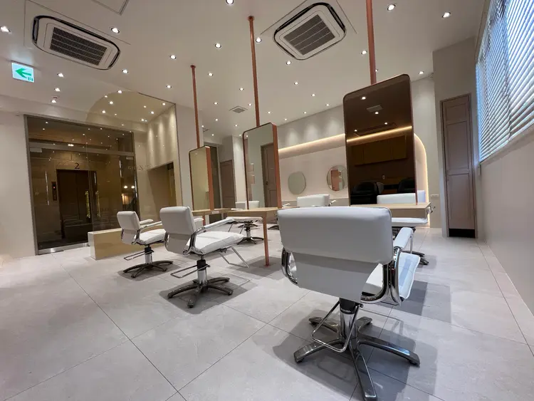 Zina 京都河原町 髪質改善＆トリートメント＆艶髪の内観・外観1