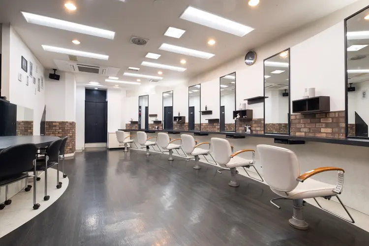 クレス 高島平店の内観・外観1